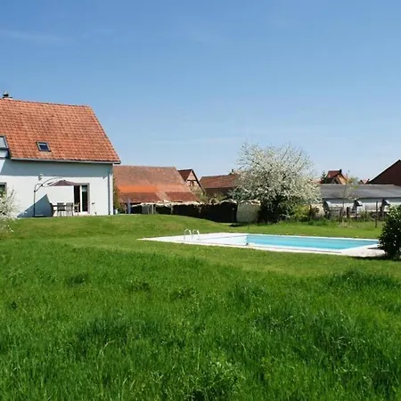 Entre Vignes Et Chateaux. Villa Scherwiller