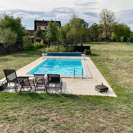 Vila Entre Vignes Et Chateaux.