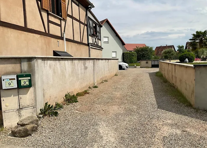 Entre Vignes Et Chateaux. Villa Scherwiller